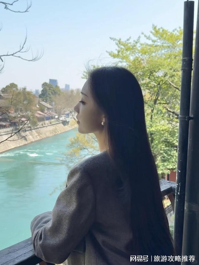 团咨询四川旅游精致小团导游电话值开元ky棋牌四川旅游4天3晚纯玩(图3)