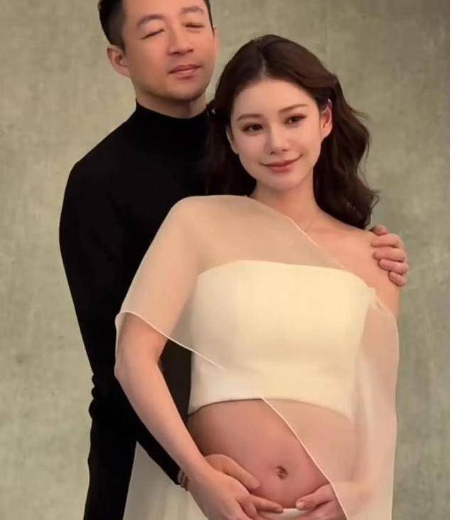 娃同住曝张兰住富人区还透露二月行程开元ky棋牌马筱梅正面回应不和俩(图23)